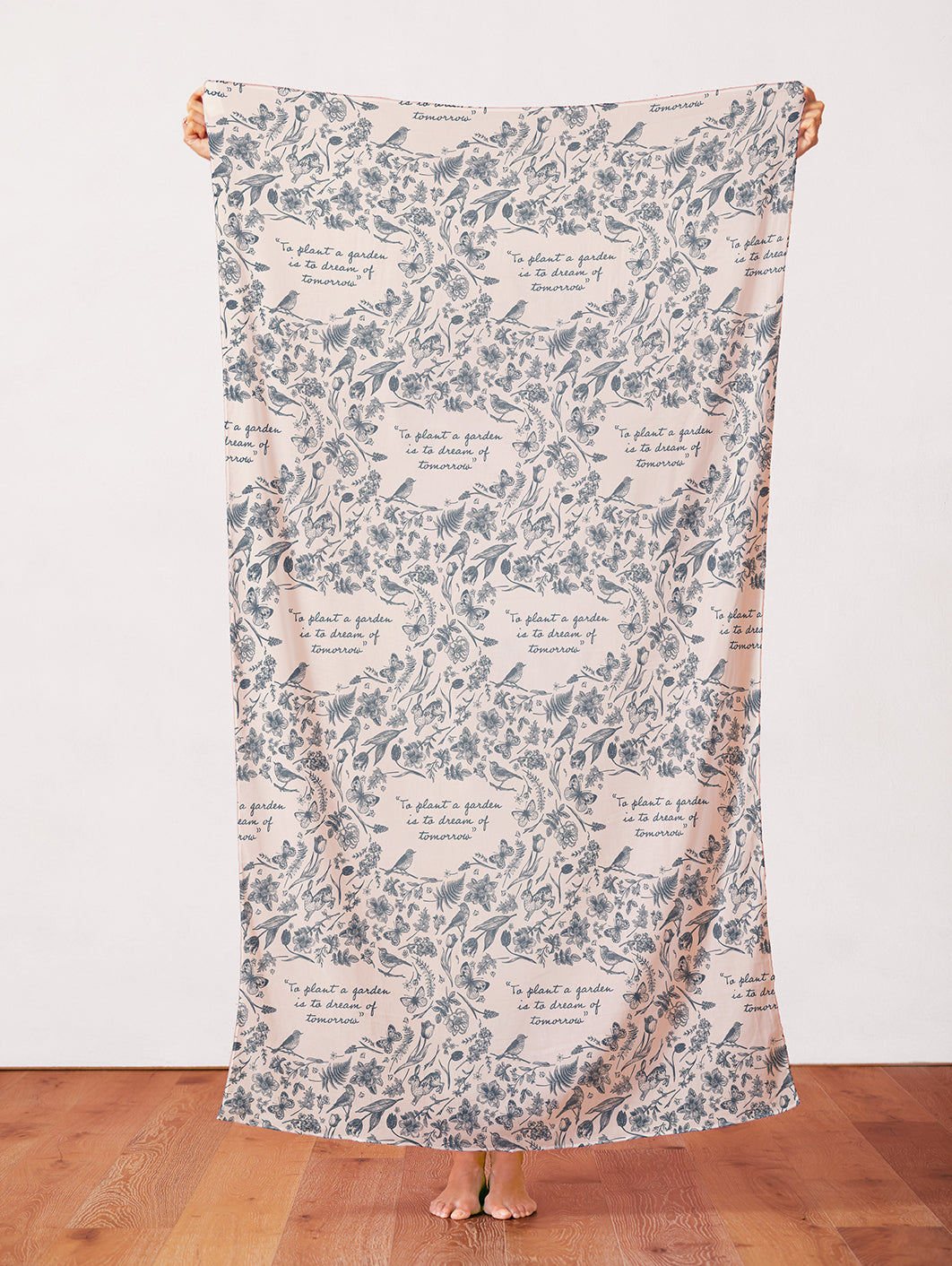 Dream of Tomorrow - Blue/White