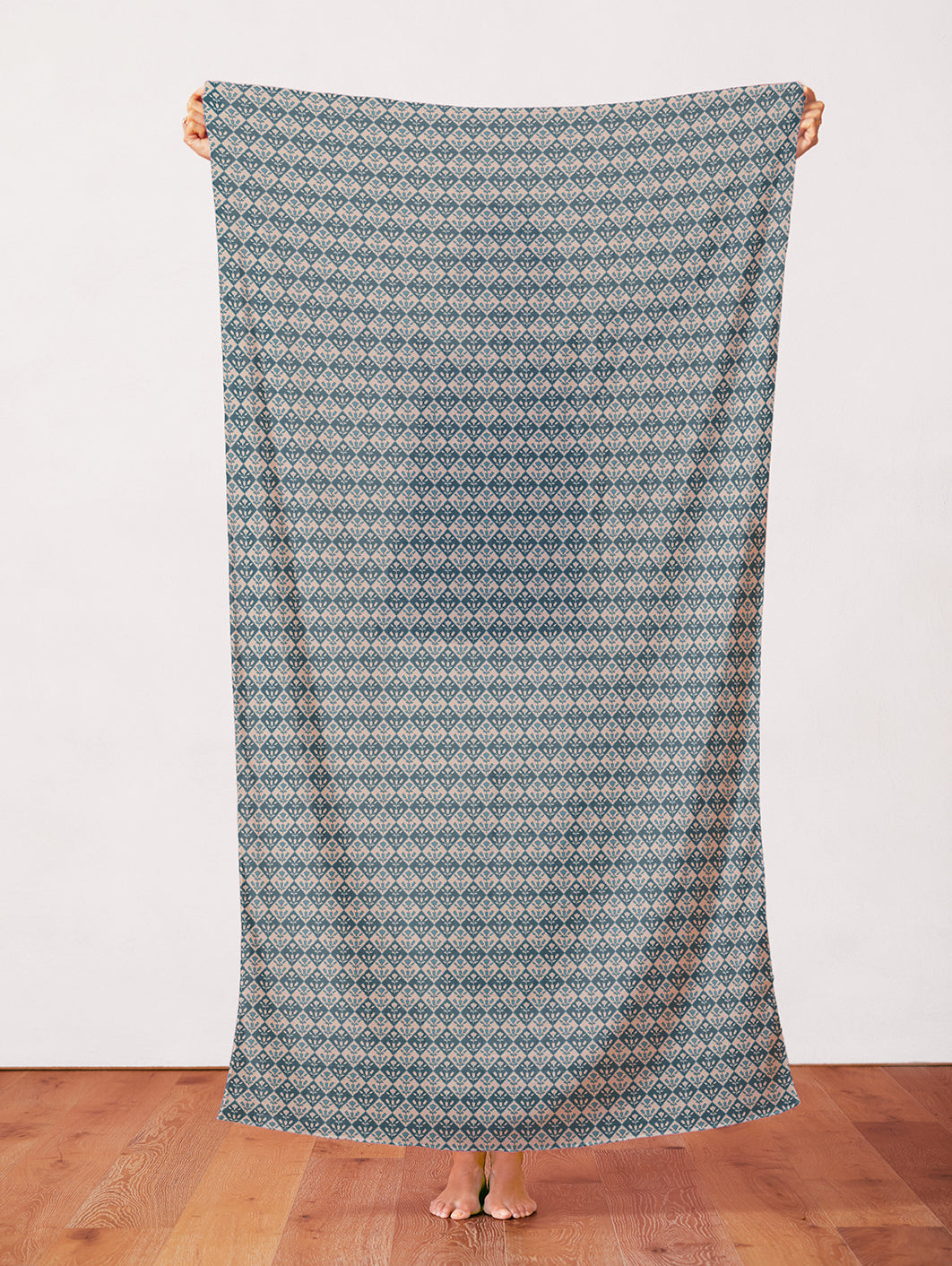 Lush Lattice - Dark Blue