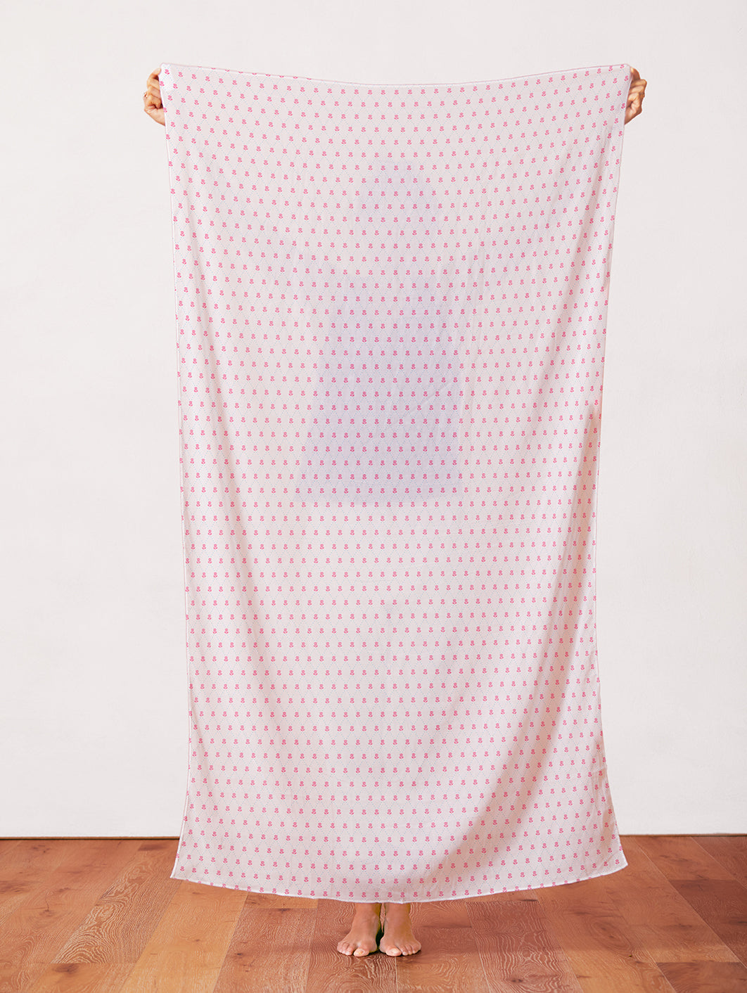 Ditsy Valentines Florals - White/Pink