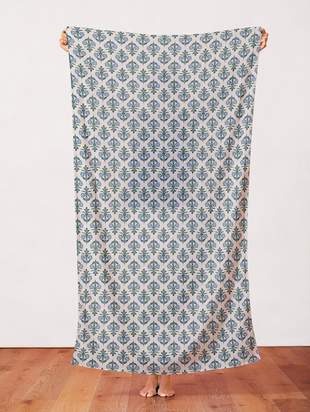 Ornamental Garden - Blue/Green
