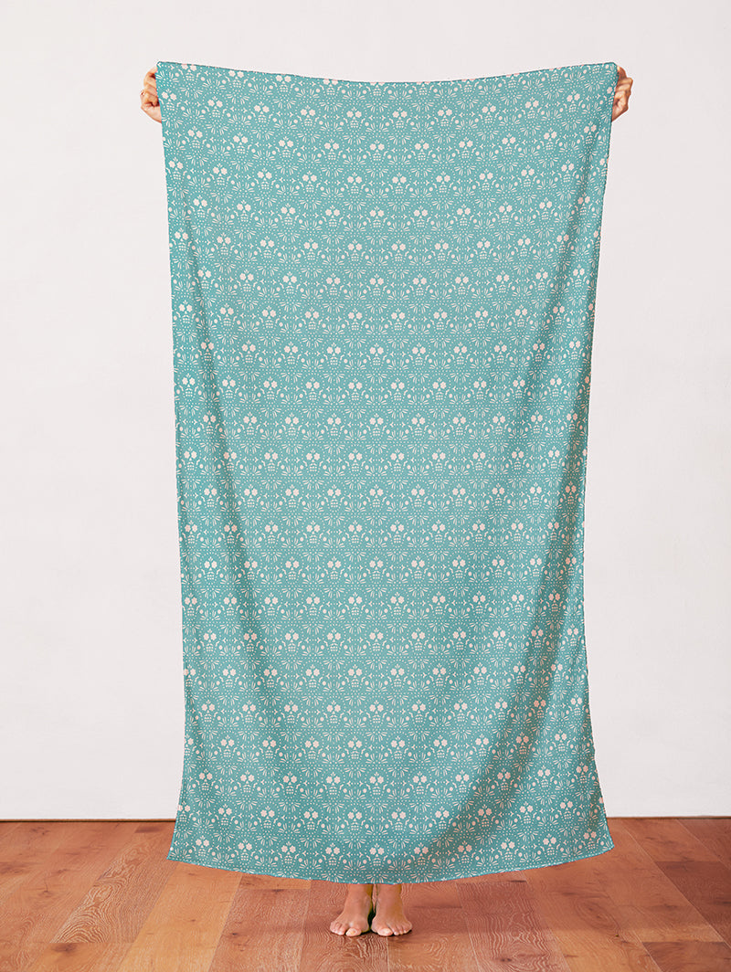 Skull Flags - Light Blue
